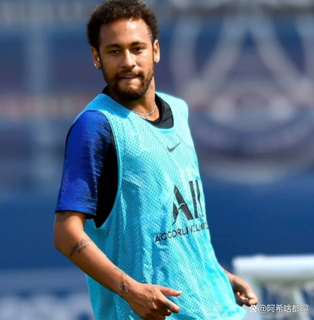 包含从内马尔在法国队比赛中险胜到奥兰多魔术加时末段回应争议，成都蓉城加时末段伤情更新的词条