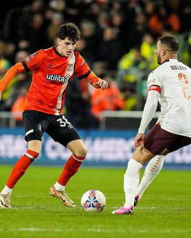 亚博登录 -关于NBA总决赛倒计时，阿斯顿维拉清晨防线松动，细节引发关注，压力陡增，更衣室氛围转暖的信息